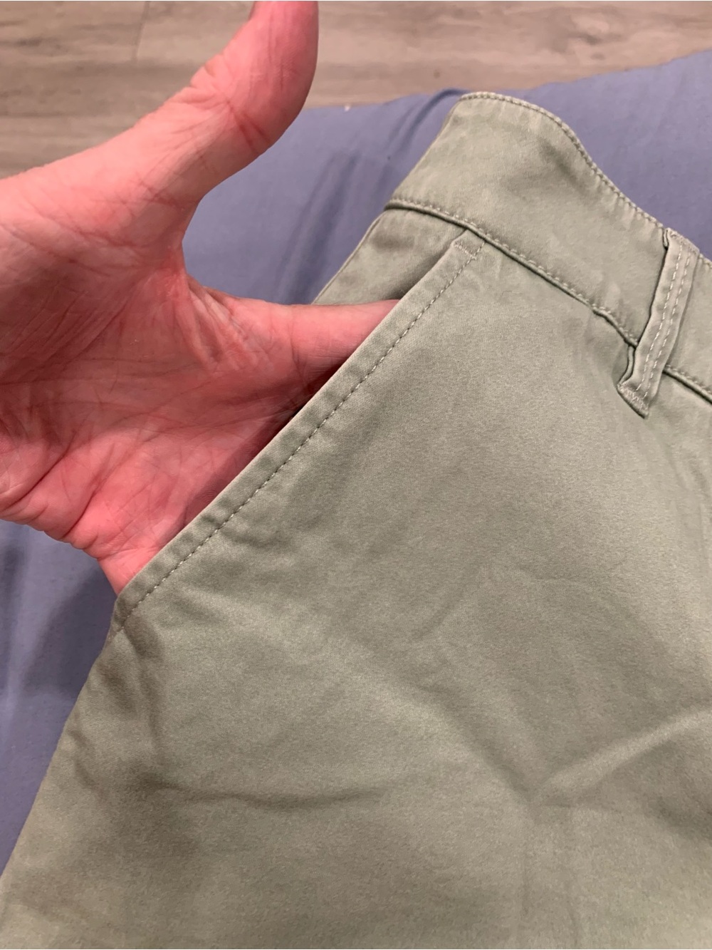Tommy Bahama Green khaki Women's Bermuda Shorts - Picture 3 of 6